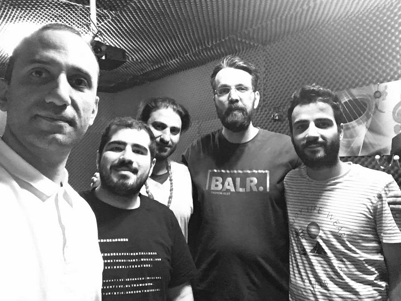 پادکست «بهترین خودت شو»؛ گفت‌وگویی پیرامون ساده‌زیستی (مینیمالیسم) و مصرف‌گرایی